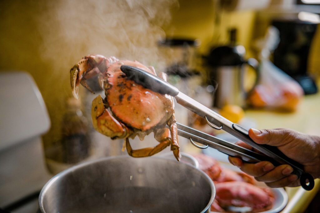 Cooking Crab Legs: Complete Guide to Flavorful Results, Common Mistakes, and Expert Tips with freshly cooked crab legs arranged on a seafood platter.